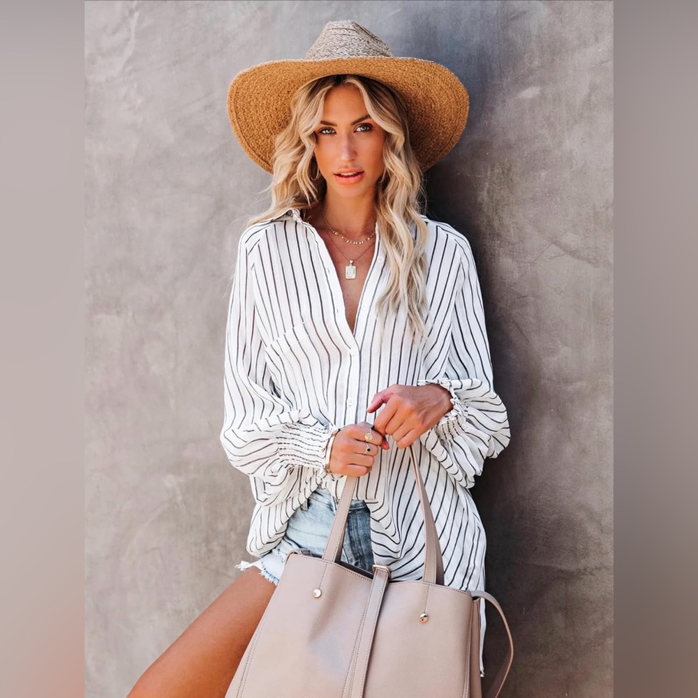 Black and White Striped Button-Up Lantern Sleeve Blouse NWT 2XL